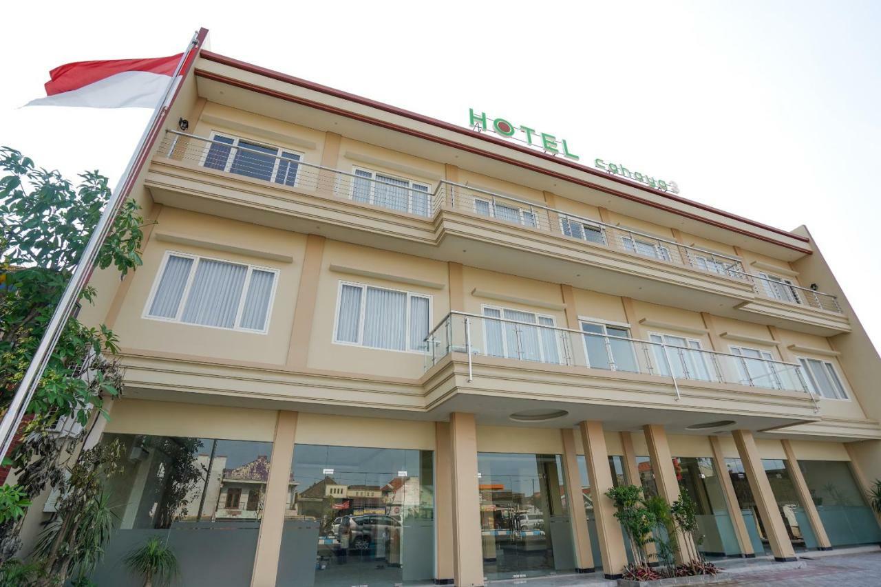 Oyo 1330 Hotel Cahaya 3 Сурабая Екстер'єр фото